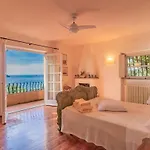 וילה Les Ombrelles *